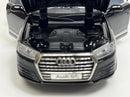 Audi Q7 Light & Sound Black LHD 1:32 Scale Tayumo 32140025