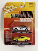 1967 Chevy Camaro SS and 1969 Chevy Camaro SS White Yellow 1:64 Johnny Lightning JLPK013B