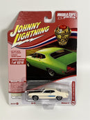 1971 Ford Torino Cobra Wimbledon White 1:64 Johnny Lightning JLMC026B