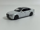 BMW i7 xDrive60 Mineral White RHD 1:64 Mini GT MGT00819R