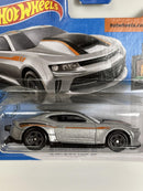 Hot Wheels 2018 COPO Camaro SS HW Dream Garage 1:64 GHC23D521 B12