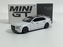 BMW i7 xDrive60 Mineral White RHD 1:64 Mini GT MGT00819R