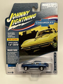 1967 Chevy Corvette 427 Marina Blue Poly 1:64 Scale Johnny Lightning JLMC029A