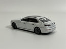 BMW i7 xDrive60 Mineral White RHD 1:64 Mini GT MGT00819R