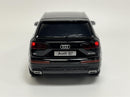 Audi Q7 Light & Sound Black LHD 1:32 Scale Tayumo 32140025