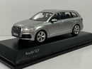 audi q7 foil silver 1:43 scale spark dealer edition 5011407613