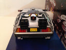 back to the future 2 delorean 1:24 scale welly 22441w new