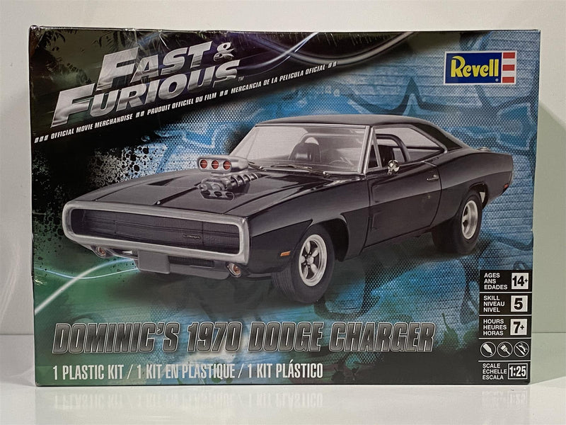 fast and furious doms 1970 dodge charger 1:25 scale model kit revell 14319