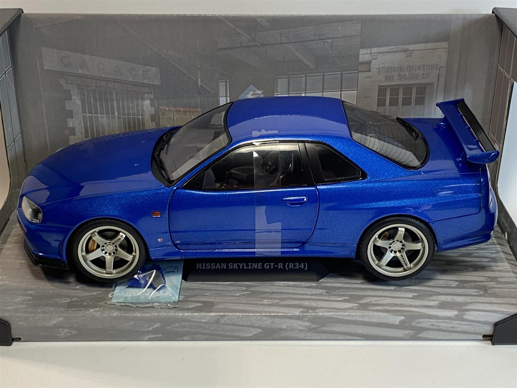 Nissan Skyline GT-R Bayside Blue 1999 1:18 Scale Solido 1804306