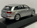 audi q7 foil silver 1:43 scale spark dealer edition 5011407613