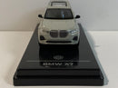 bmw x7 nardo grey 1:64 scale paragon 65195r