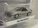 1982 ford mustang gt silver gl muscle 1:64 scale greenlight 13310d