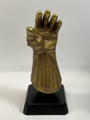 Thanos Infinity Gauntlet Avengers Infinity War Polyresin 20cm Prop on Stand