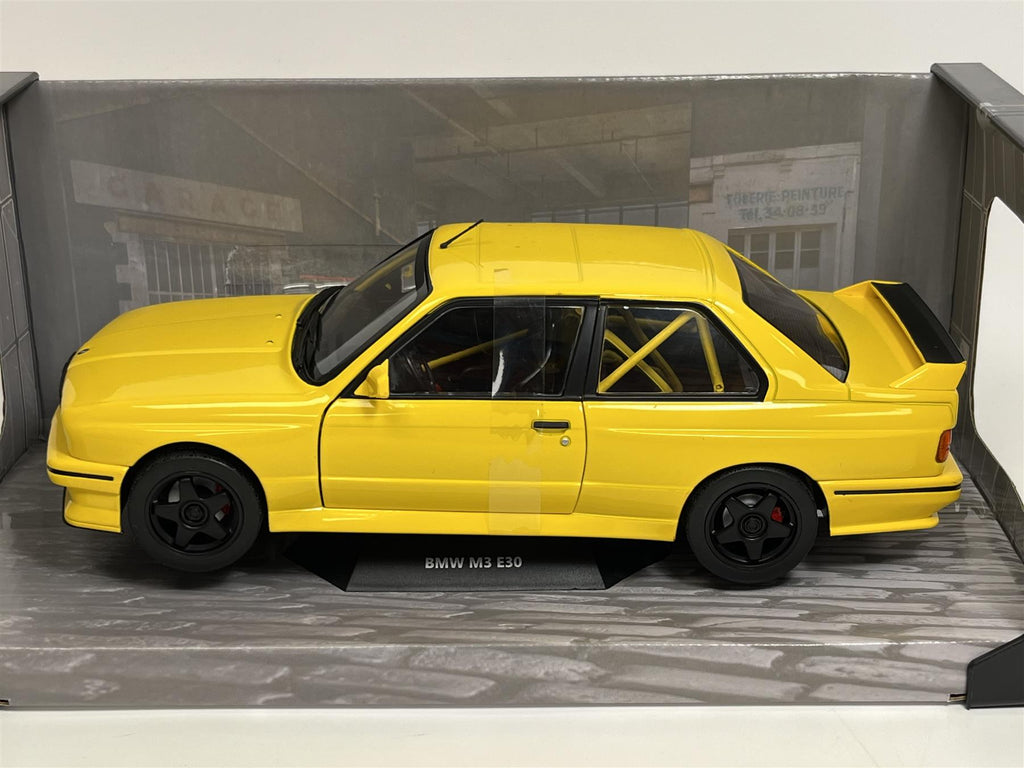 BMW M3 E30 ST Fighter Yellow 1990 1:18 Scale Solido 1801513