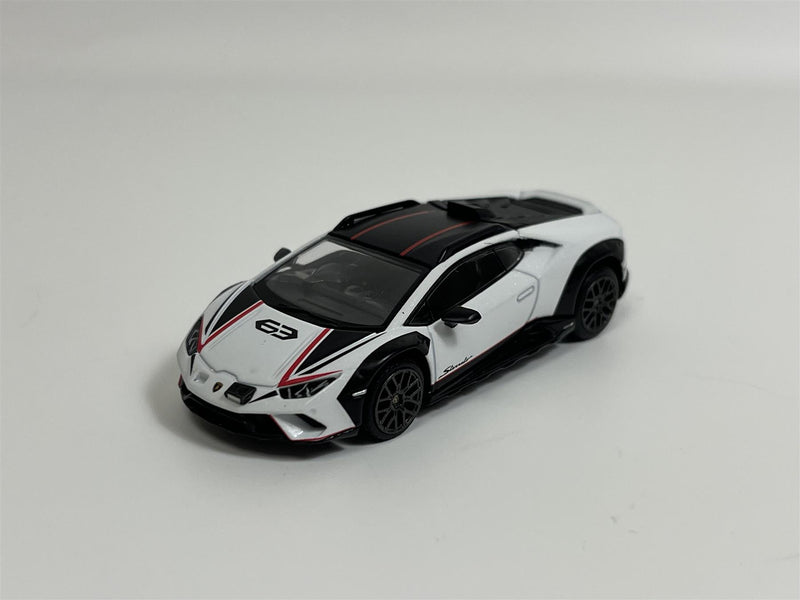 Lamborghini Huracan Sterrato Bianco Asopo RHD 1:64 Scale Mini GT MGT00763R