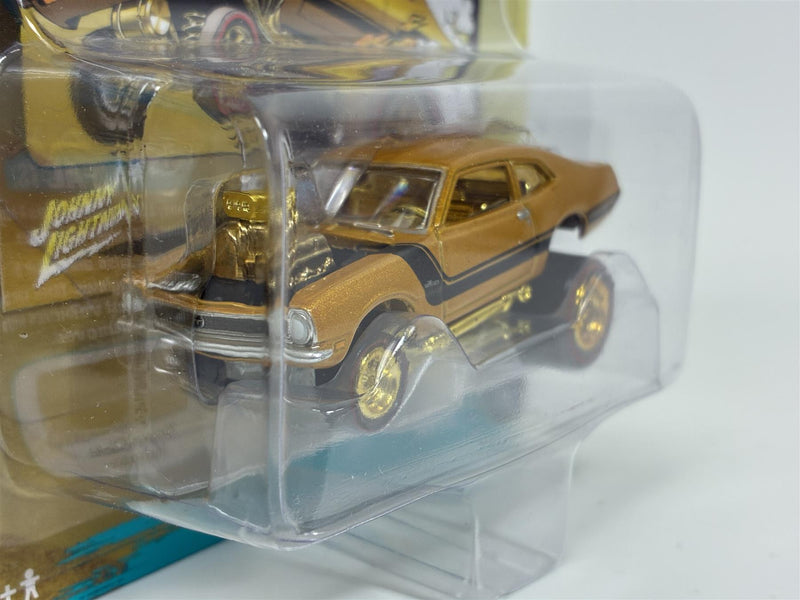 1972 Ford Maverick Zinger Gold Metallic 1:64 Scale Johnny Lightning JLSF023