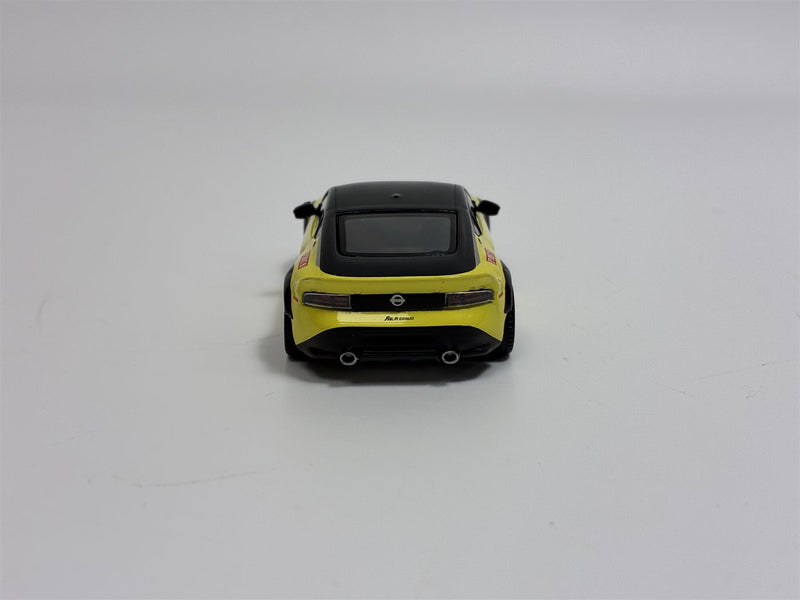 Nissan Z LB Nation Works Ikazuchi Yellow LHD 1:64 Mini GT MGT00826L
