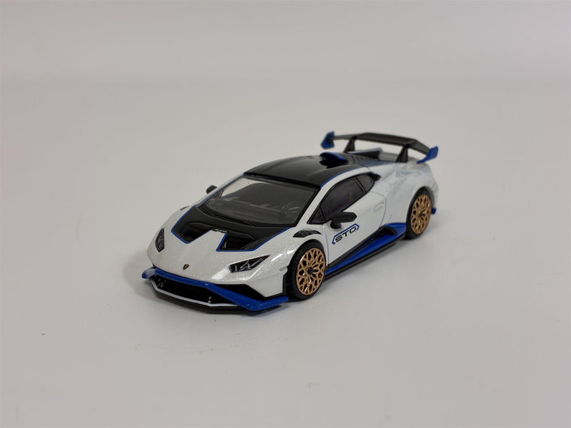 Lamborghini Huracan STO Bianco Asopo LHD 1:64 Scale Mini GT MGT00788L