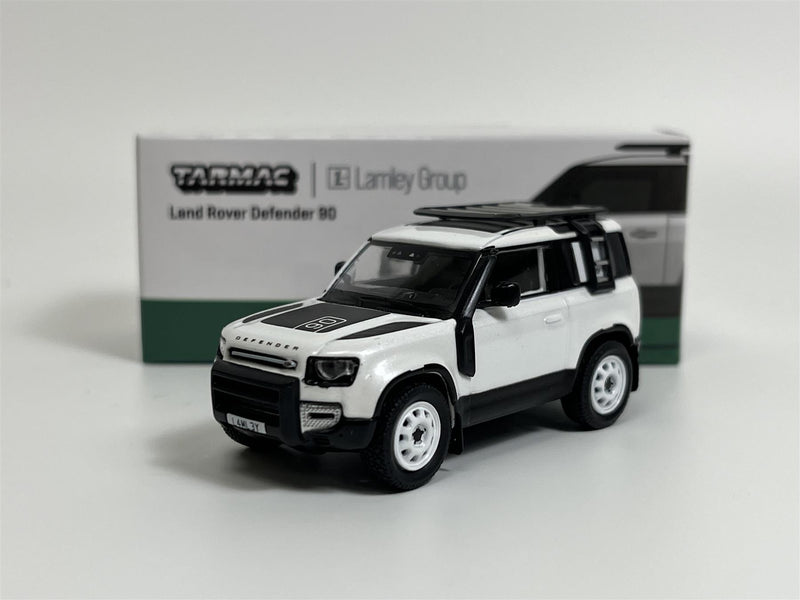 Land Rover Defender 90 White Metallic 1:64 Scale Tarmac Works T64G019WH