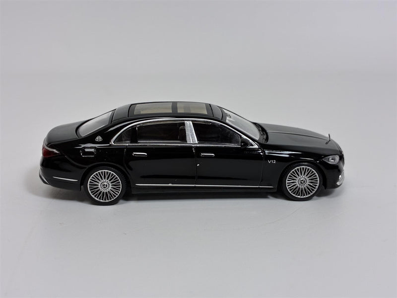 Mercedes Maybach S 680 Black LHD 1:64 Scale Mini GT MGT00977L