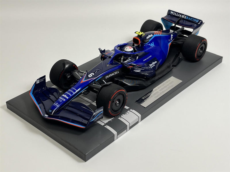 Nicholas Latifi Mercedes FW44 Williams Racing Bahrain GP 2022 1:18 Minichamps 117220106