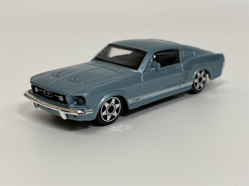 Ford Mustang GT Blue 1:43 Scale Burago 183000