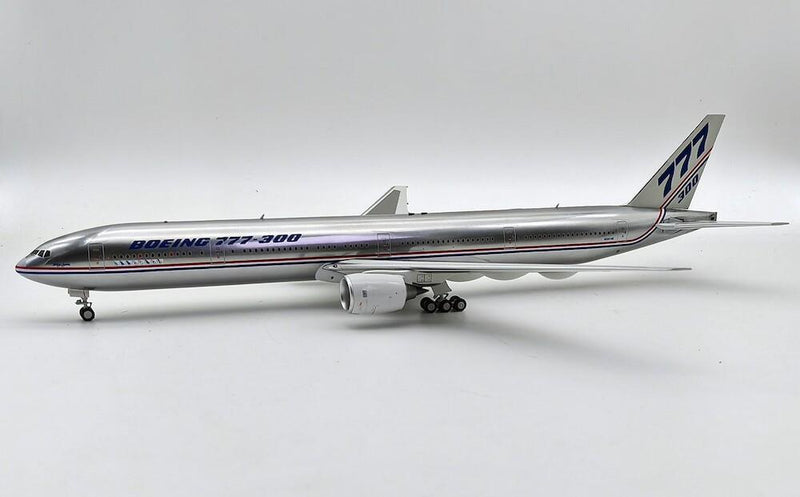 Boeing 777-367 N5014K With Stand 1:200 Scale Inflight200 IF773HOUSE-P