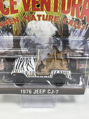 Ace Ventura When Nature Calls 1976 Jeep CJ-7 1:64 Scale Greenlight 44850A