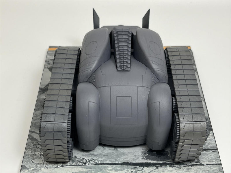 The Dark Knight Returns Tank 1:43 Scale Magazine BAT Tank