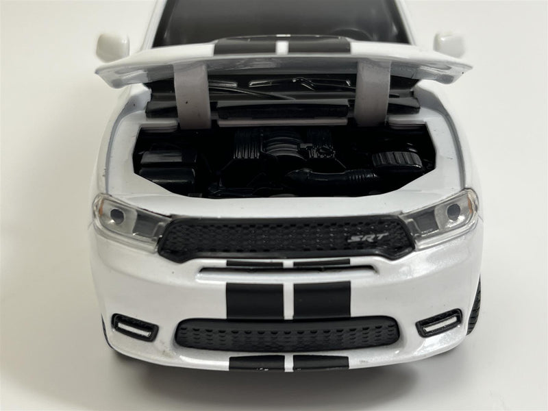 Dodge Durango SRT White LHD 1:32 Scale Light & Sound Tayumo 32145021