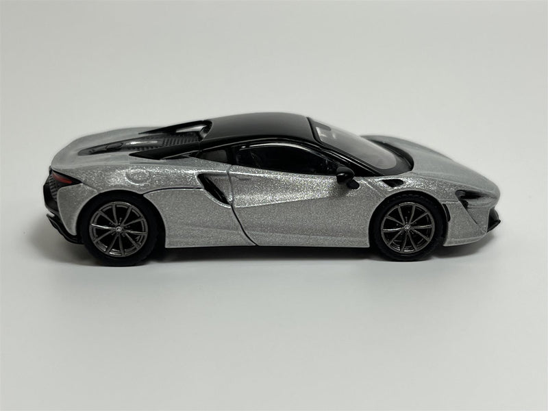 McLaren Artura Ice Silver RHD 1:64 Scale Mini GT MGT00582R