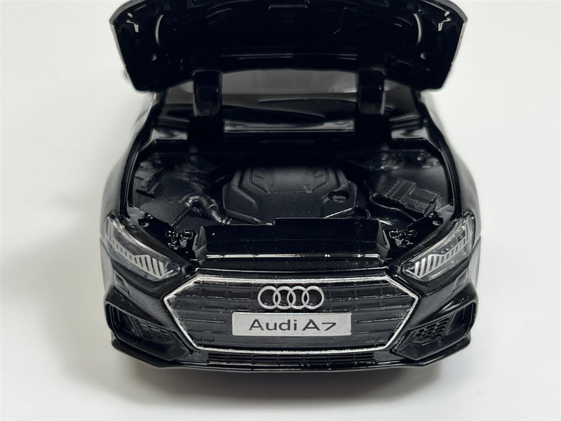 Audi A7 Black LHD 1:32 Scale Tayumo 32140016