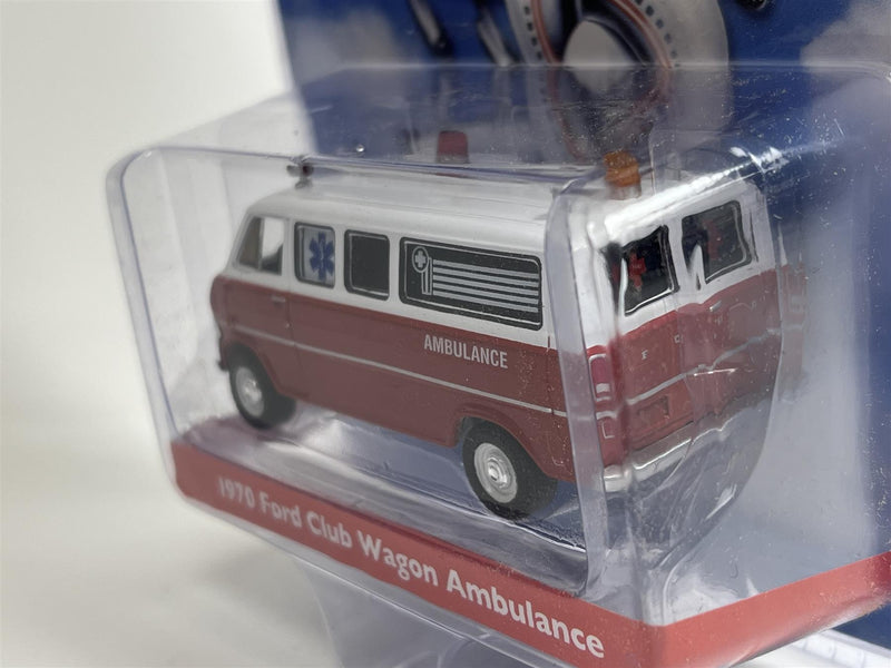 Airplane 1970 Ford Club Wagon Ambulance 1:64 Scale Greenlight 62030B