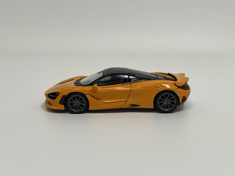 McLaren 750S McLaren Orange LHD 1:64 Mini GT MGT00814L