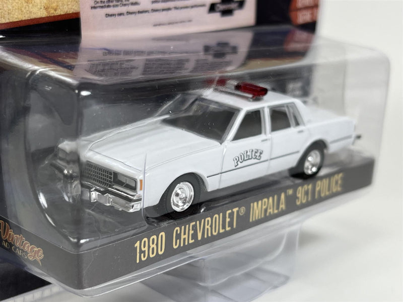 1980 Chevrolet Impala 9C1 Police White Vintage Ad Cars 1:64 Greenlight 39130E