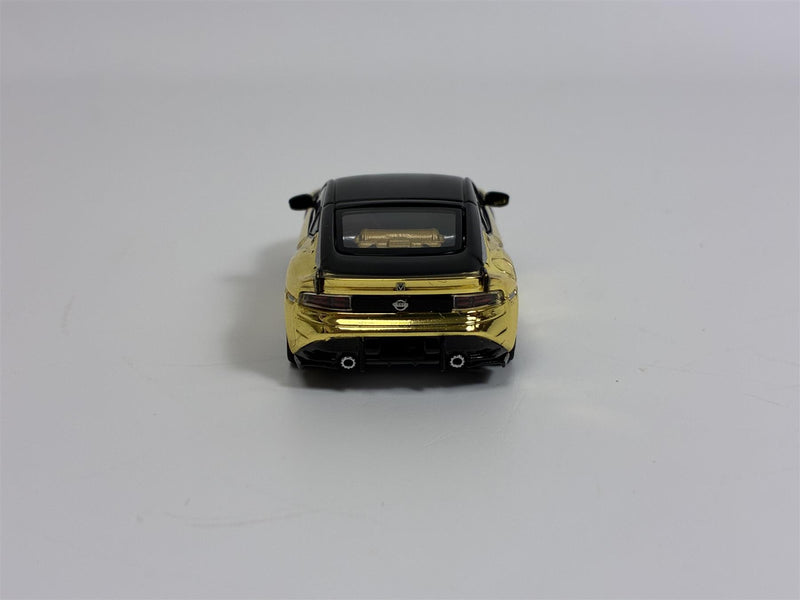 Nissan Z VeilSide FFZ400 Gold Chrome LHD 1:64 Scale Mini GT MGT00985L