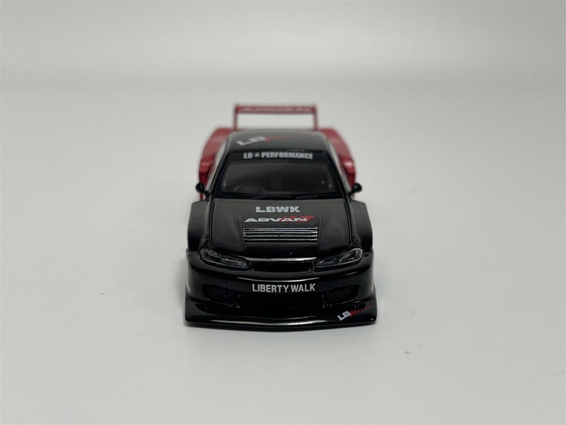 LB Super Silhouette Nissan S15 Silvia Advan RHD 1:64 Mini GT MGT00649R