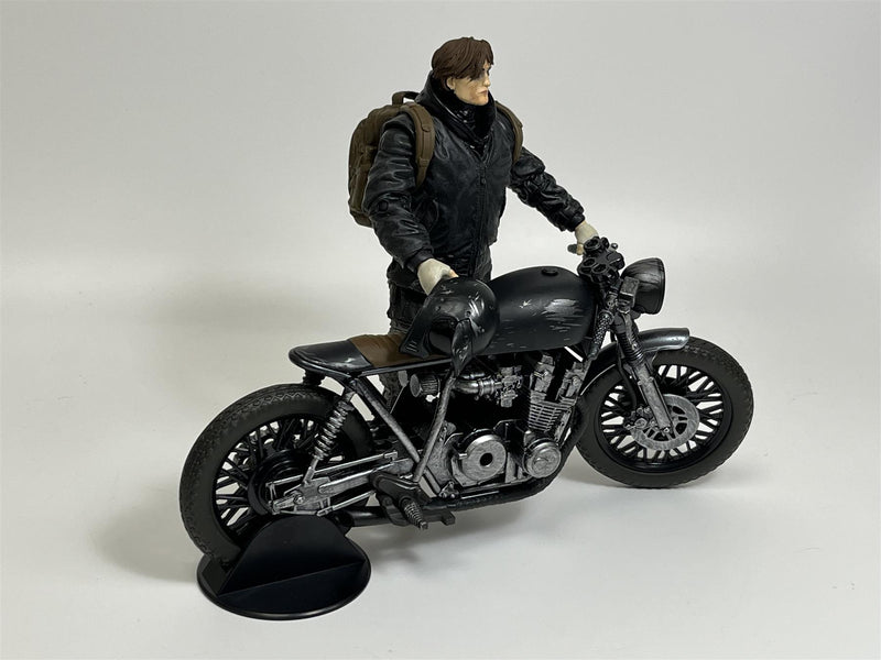 The Batman Bruce Wayne And Motorcycle 2 Part Set 19 cm 24 cm McFarlane MCF15104 MCF15711