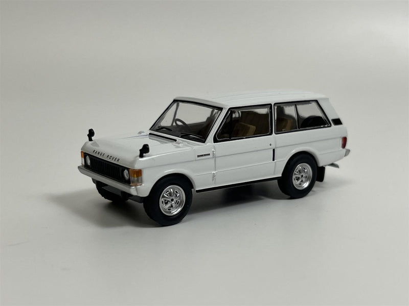 Range Rover Davos White RHD 1:64 Scale Mini GT MGT00658R