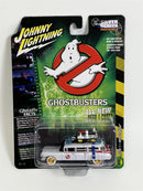 Ghostbusters Ecto 1 1959 Cadillac White Lightning 1:64 Scale Johnny Lightning JLSS006