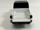 Jeep Grand Cherokee White LHD Light and Sound 1:32 Scale Tayumo 32170011