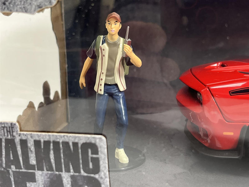 The Walking Dead Glenn and 2015 Dodge Challenger SRT Hellcat 1:24 Jada 35185