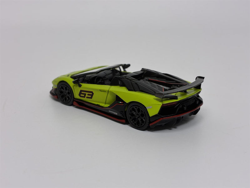 Lamborghini Aventador SVJ 63 Roadster Verde Shock LHD 1:64 Mini GT MGT00887L
