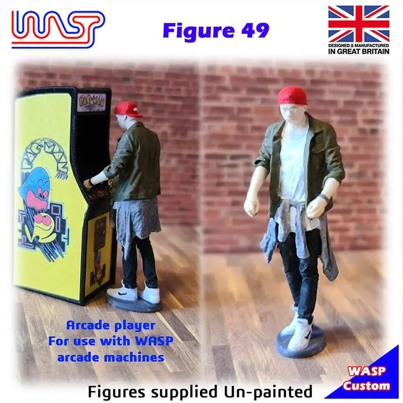 Trackside Figure Scenery Display No 49 Man Playing Arcade Machine 1:32 Wasp