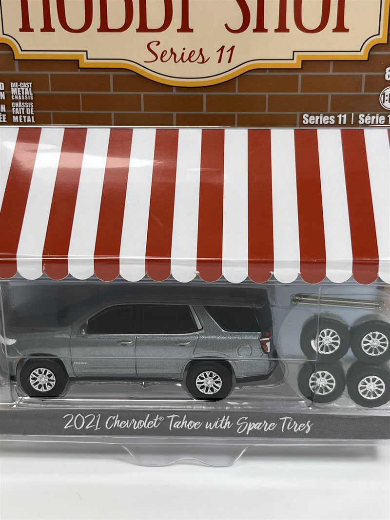 The Hobby Shop 2021 Chevrolet Tahoe With Spare Tyres 1:64 Greenlight 97110E