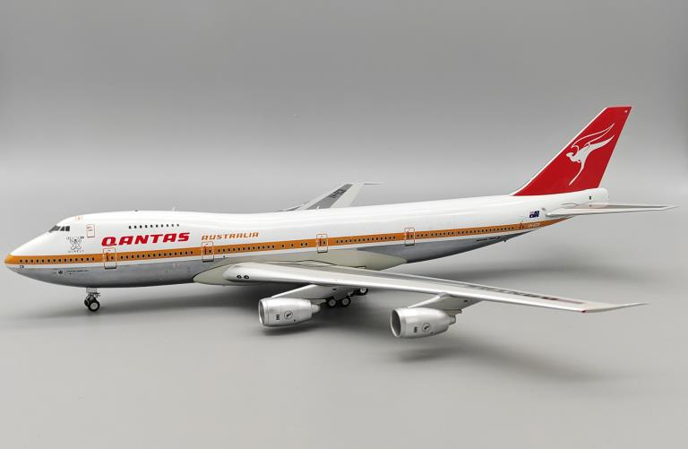 Qantas Boeing 747-238BM VH-ECB Koala Express Polished 1: IF742QF0824P