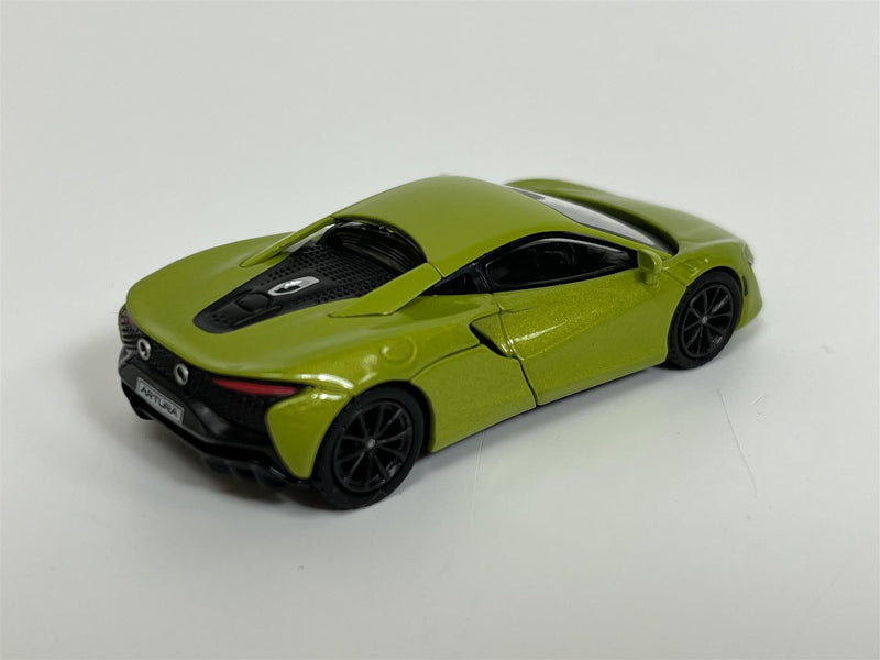 McLaren Artura Flux Green RHD 1:64 Scale Mini GT MGT00496R