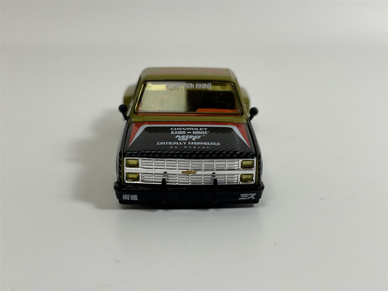 Chevrolet Silverado Sumatran Rhino Kaido House Mizu Diecast 1:64 KHMG153