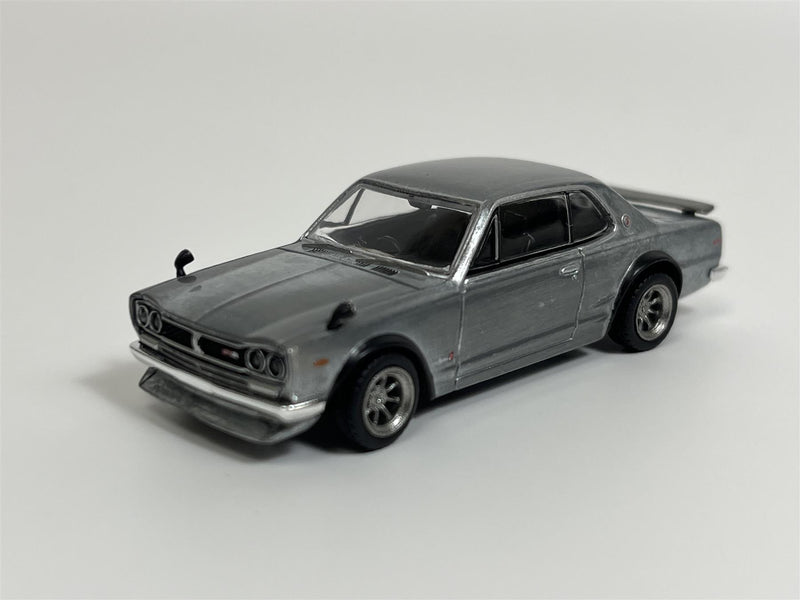 Nissan Skyline 2000 GT R KPGC10 Silver 1:64 Scale Tarmac Works T64G043SL