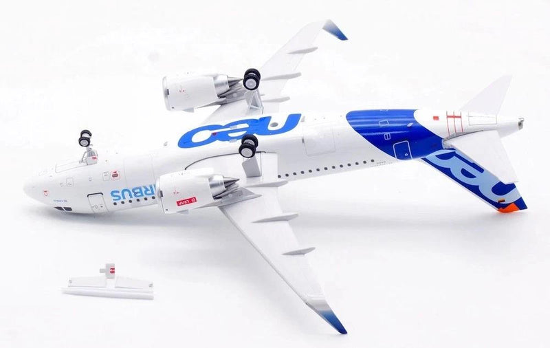 Airbus A319-151N D-AVWA With Stand 1:200 Scale Inflight200 IF319HNEO